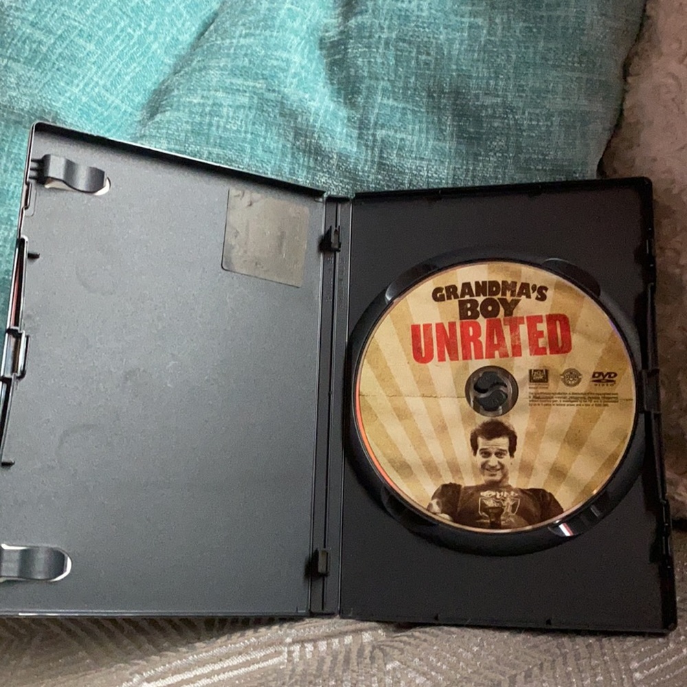 Random DVD Bundle (4 Pack) - Picture 6 of 16